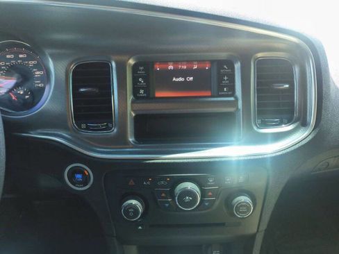 Used 2014 Dodge Charger SE image 16