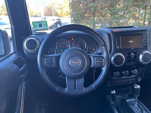 Used 2015 Jeep Wrangler Unlimited Sahara w/ Dual Top Group image 16