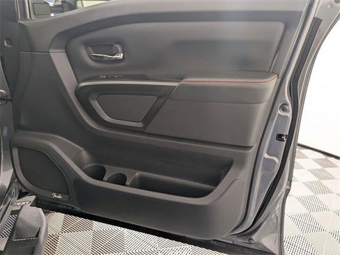 Used 2023 Nissan Titan PRO-4X w/ Pro-4x Convenience Package image 35