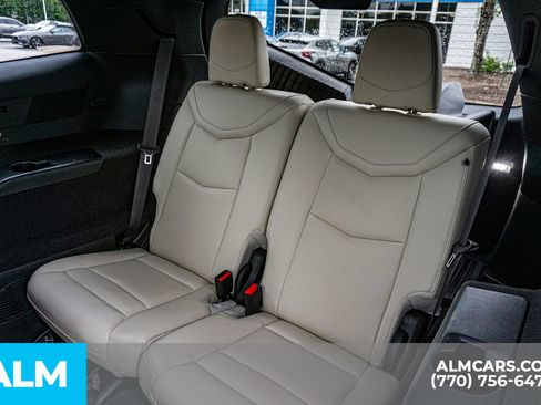 Used 2023 Cadillac XT6 Sport w/ Technology Package AWD/4WD image 23