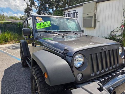 Used 2016 Jeep Wrangler Sport image 2