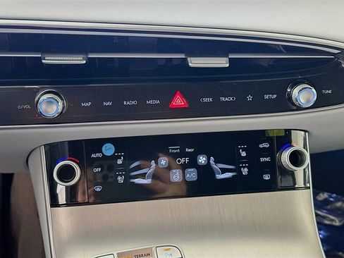 New 2026 Genesis GV70 2.5T Advanced image 14