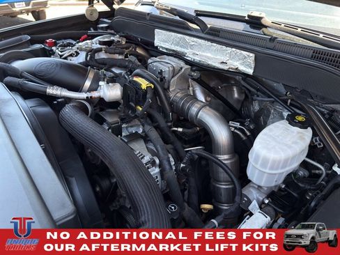 Used 2019 Chevrolet Silverado 2500 LT w/ Midnight Edition AWD/4WD image 19