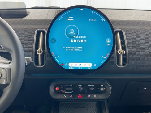 Certified 2025 MINI Cooper Countryman S w/ Comfort Package Max image 20