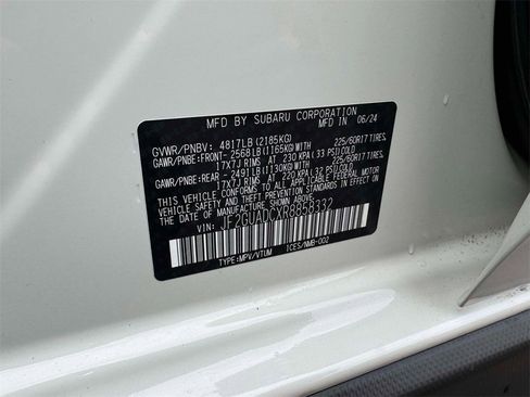 Used 2024 Subaru Crosstrek 2.0i Premium w/ Popular Package #3 image 10