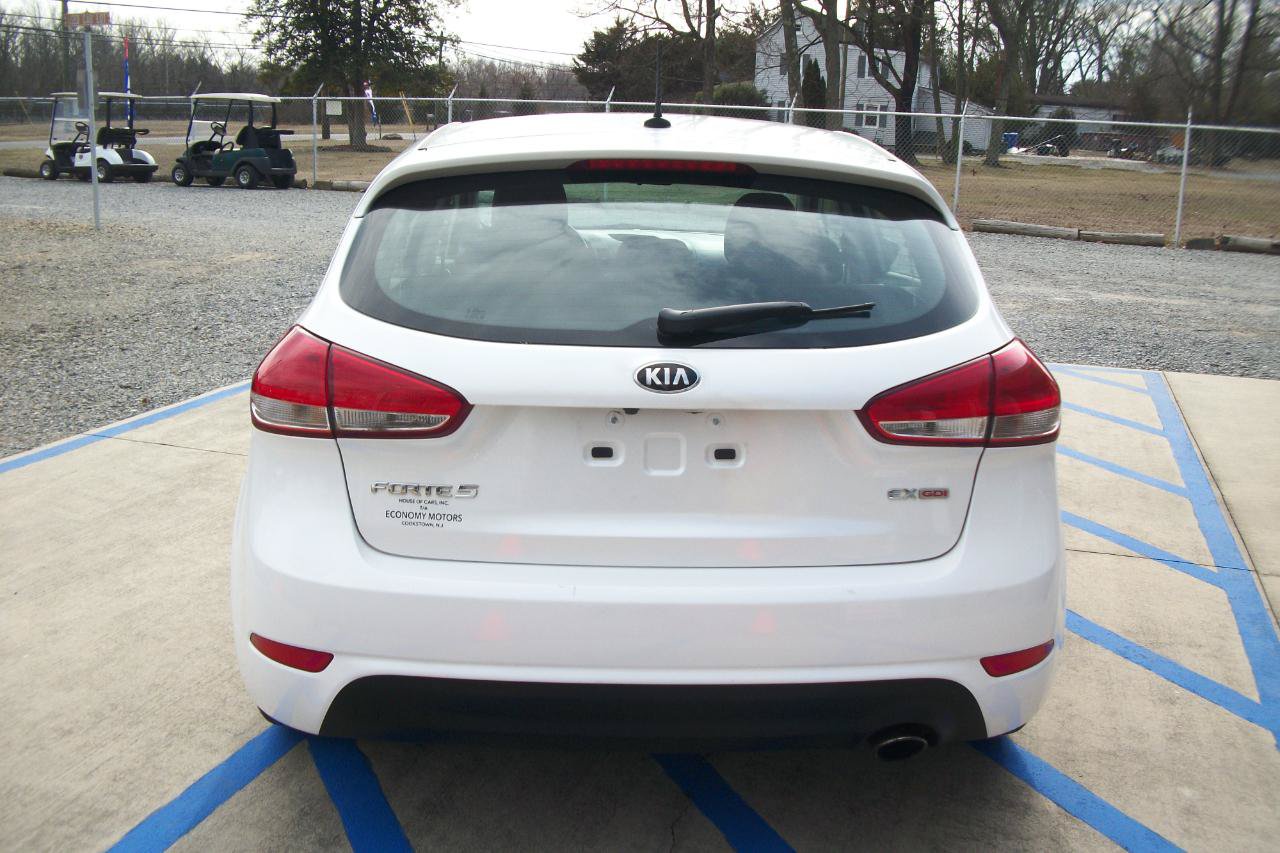 Used 2016 Kia Forte EX FWD image 19