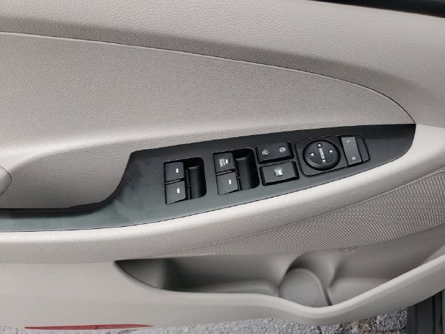 Used 2021 Hyundai Tucson SE FWD image 18