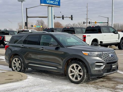 Used 2020 Ford Explorer Platinum w/ Premium Technology Package image 6