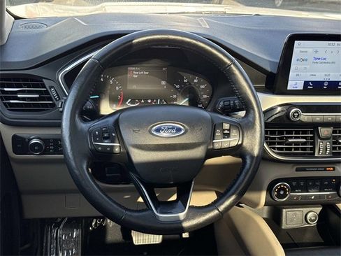 Used 2020 Ford Escape SEL image 7