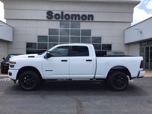 Certified 2025 RAM 2500 Big Horn AWD/4WD image 1