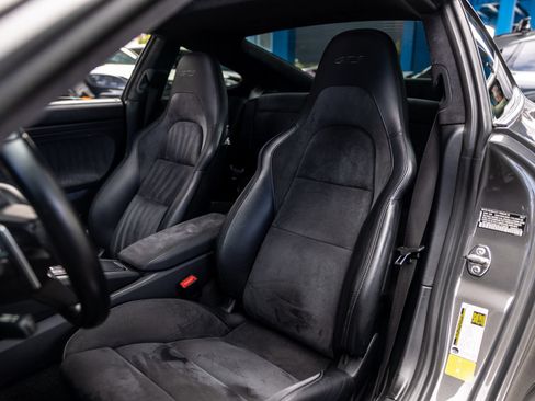 Used 2018 Porsche 911 Carrera GTS RWD image 5