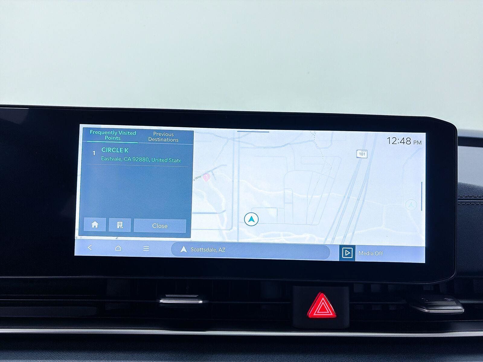 Used 2025 Kia Carnival SX FWD image 7