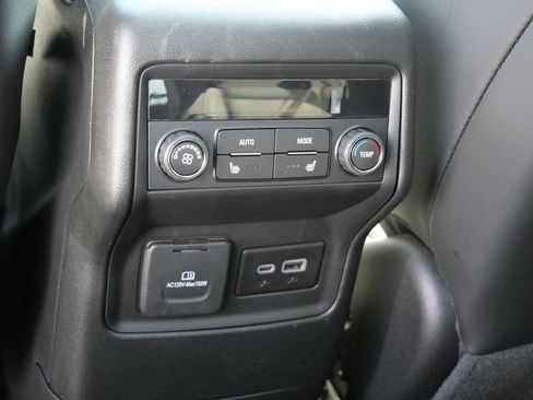 Used 2023 GMC Acadia SLT w/ Preferred Package AWD/4WD image 18