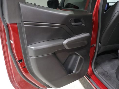 Used 2025 Chevrolet Colorado Trail Boss image 20