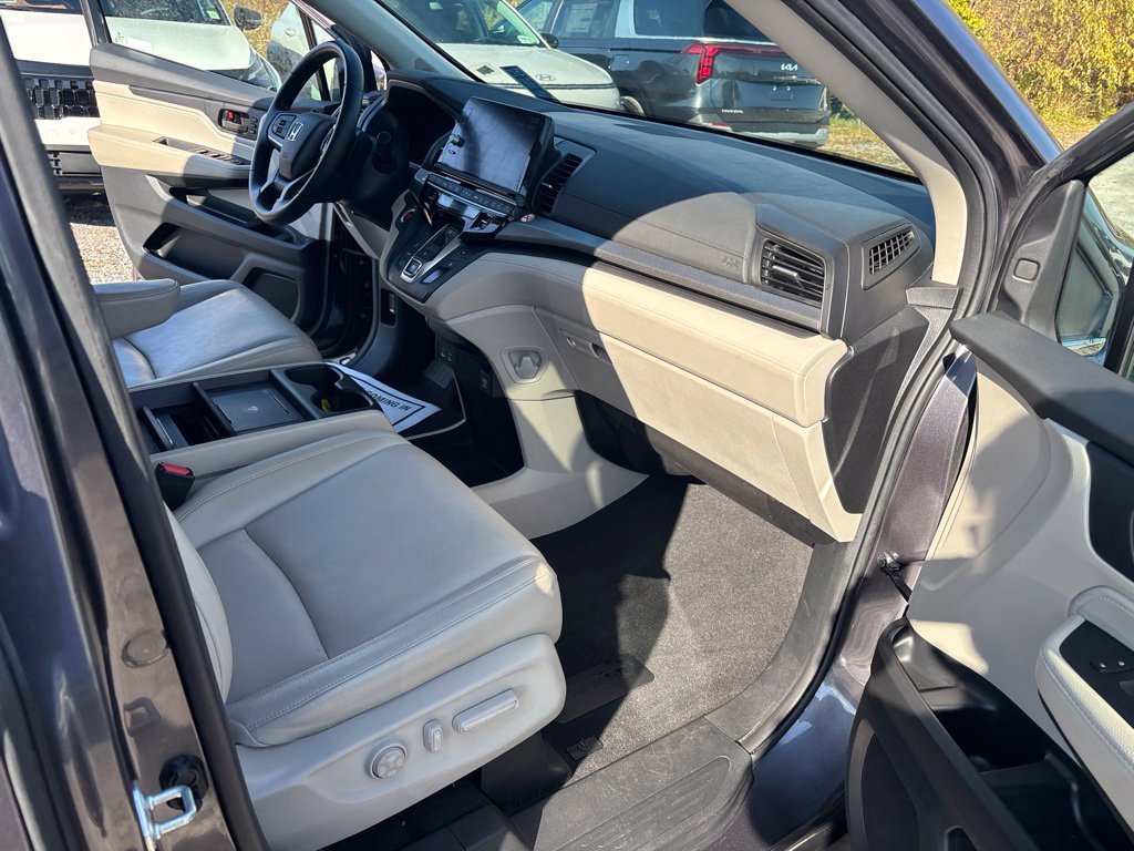 Used 2025 Honda Odyssey EX-L image 19