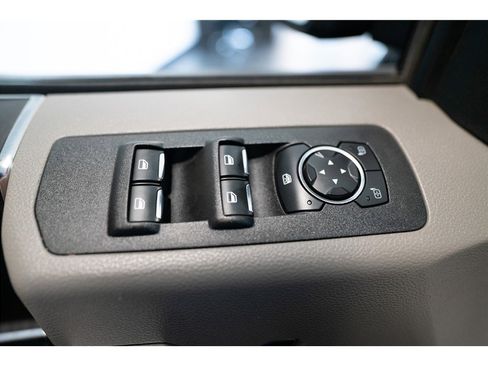 Used 2019 Ford F150 XLT w/ Equipment Group 301A Mid AWD/4WD image 16