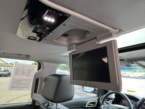 Used 2016 GMC Yukon XL Denali w/ Open Road Package AWD/4WD image 14