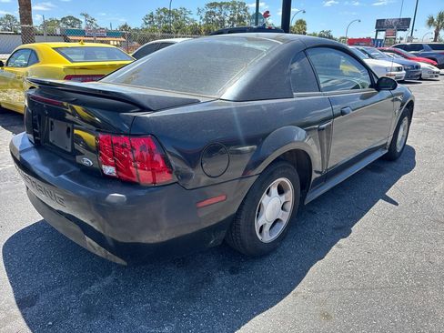 Used 1999 Ford Mustang Coupe image 3