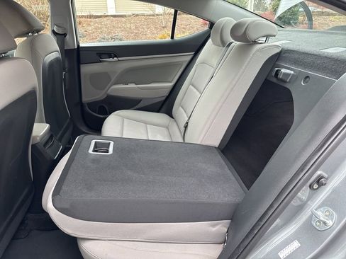 Used 2018 Hyundai Elantra SEL image 45