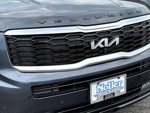Used 2022 Kia Telluride SX w/ Nightfall Edition Package image 29