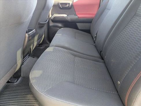 Used 2016 Toyota Tacoma SR5 image 17