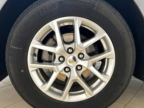 Used 2024 Chevrolet Equinox LS FWD image 9