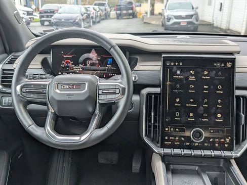 Used 2024 GMC Acadia Elevation image 22