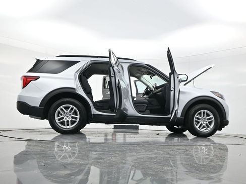 New 2026 Ford Explorer Active AWD/4WD image 59