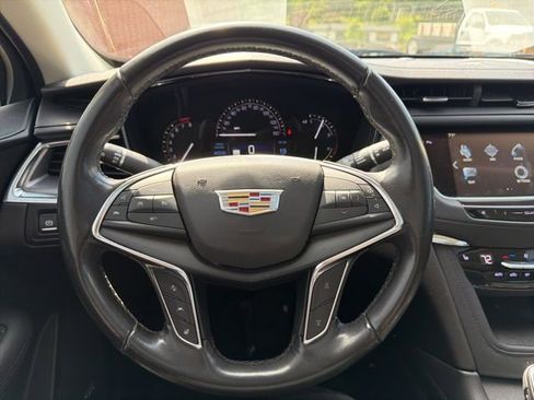 Used 2019 Cadillac XT5 Luxury AWD/4WD image 18
