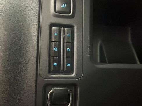 Used 2025 Ford Expedition Max Active AWD/4WD image 31