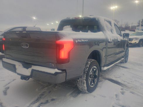 Used 2023 Ford F150 Lightning XLT image 13