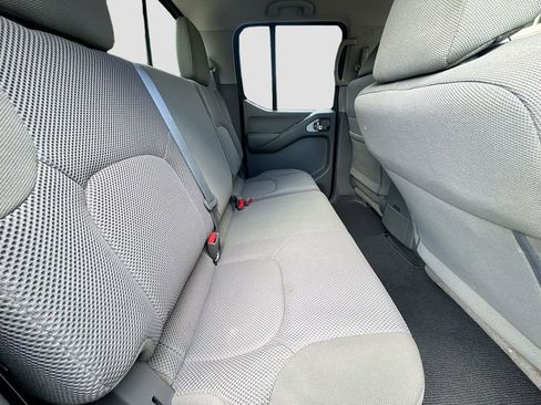 Used 2018 Nissan Frontier SV w/ Value Truck Package RWD image 22