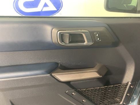 Used 2022 Ford Bronco Outer Banks image 15