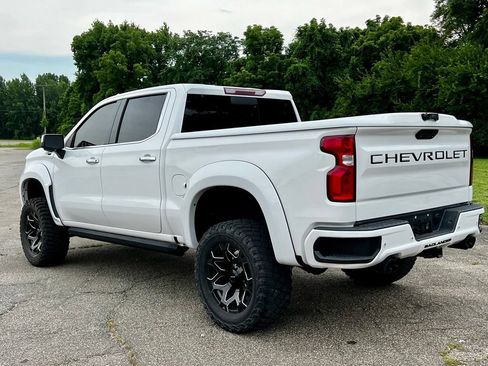 Used 2019 Chevrolet Silverado 1500 LTZ w/ LTZ Plus Package AWD/4WD image 4