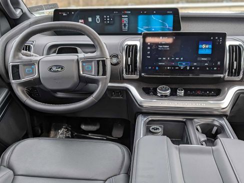 New 2026 Ford Expedition Max Platinum w/ Stealth Performance Package AWD/4WD image 5