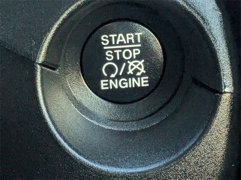 Used 2021 Jeep Compass Trailhawk image 32