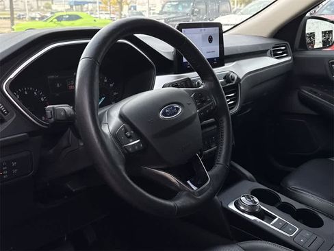 Used 2020 Ford Escape SEL image 2