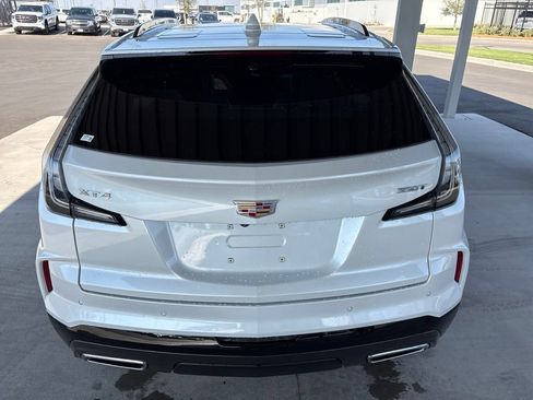Certified 2024 Cadillac XT4 Sport FWD image 7