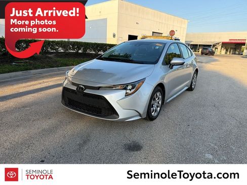 Used 2022 Toyota Corolla LE FWD image 1