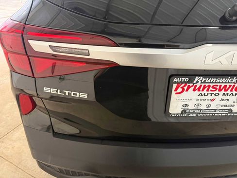 Used 2022 Kia Seltos LX AWD/4WD image 17