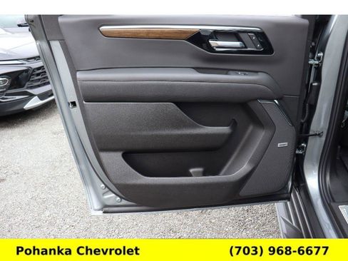 New 2026 Chevrolet Suburban High Country w/ Sun And Tow Package image 24