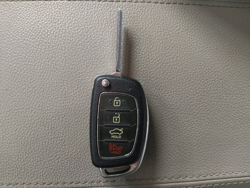 Used 2017 Hyundai Sonata SE FWD image 32