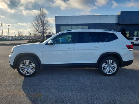 Used 2019 Volkswagen Atlas SE w/ Towing Package image 3