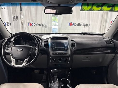 Used 2015 Kia Sorento LX AWD/4WD image 12