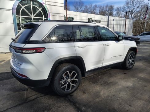 New 2026 Jeep Grand Cherokee Limited AWD/4WD image 14