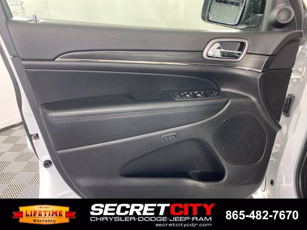 Used 2021 Jeep Grand Cherokee Limited X AWD/4WD image 12