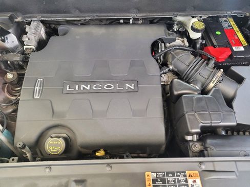 Used 2017 Lincoln MKX Select AWD/4WD image 30