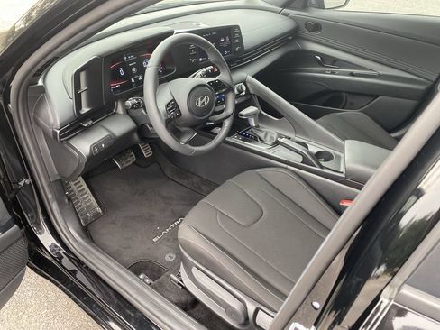 Certified 2026 Hyundai Elantra Sport FWD image 10