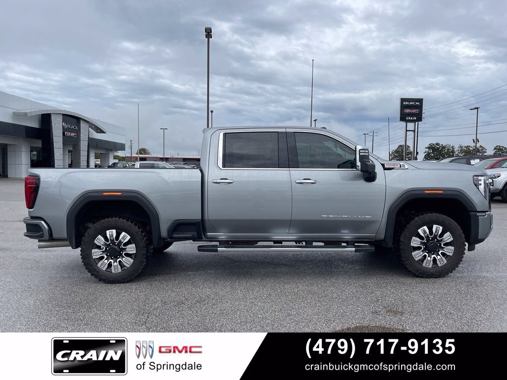 Used 2025 GMC Sierra 2500 Denali w/ Technology Package AWD/4WD image 7