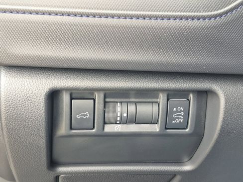 Used 2025 Subaru Forester Premium AWD/4WD image 33